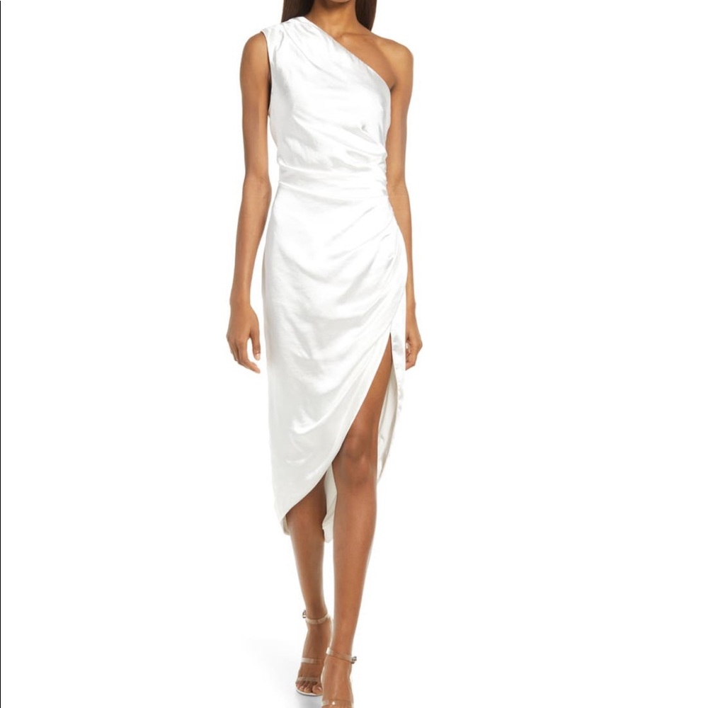 Revolve | Elliatt Cassini dress in ivory